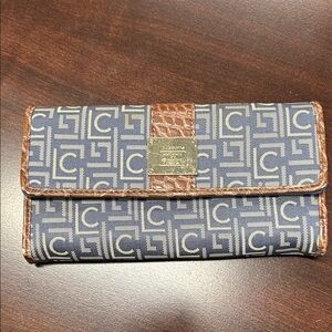 Liz Claiborne Blue and Tan Wallet